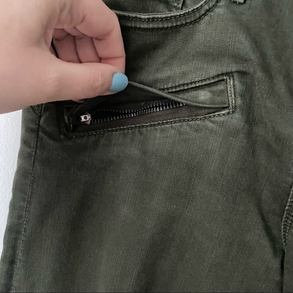 ⭐️ Vince | Green Utility Style Pants - Picture 2 of 11